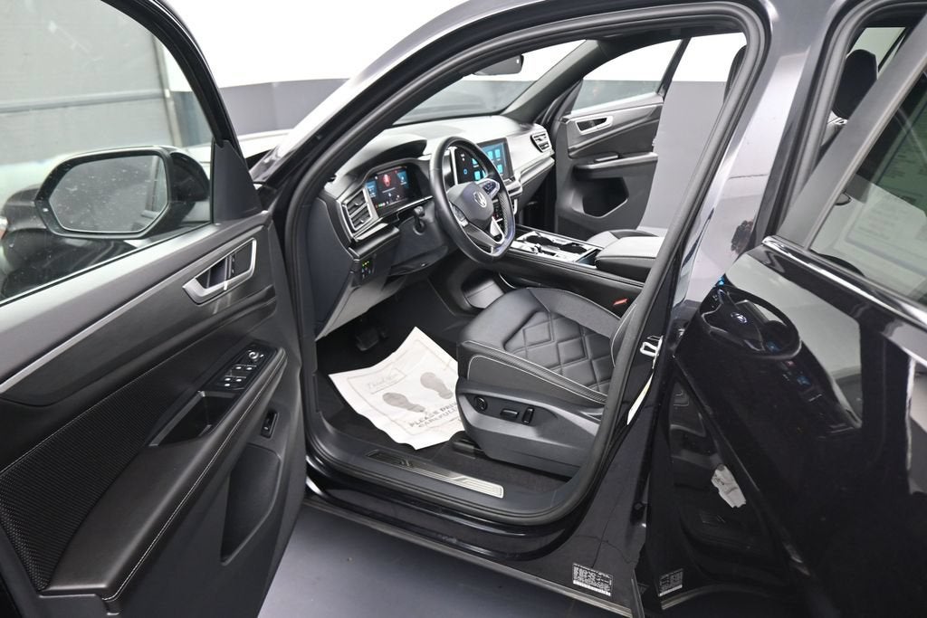 2026 Volkswagen Atlas Cross Sport SE w/Technology