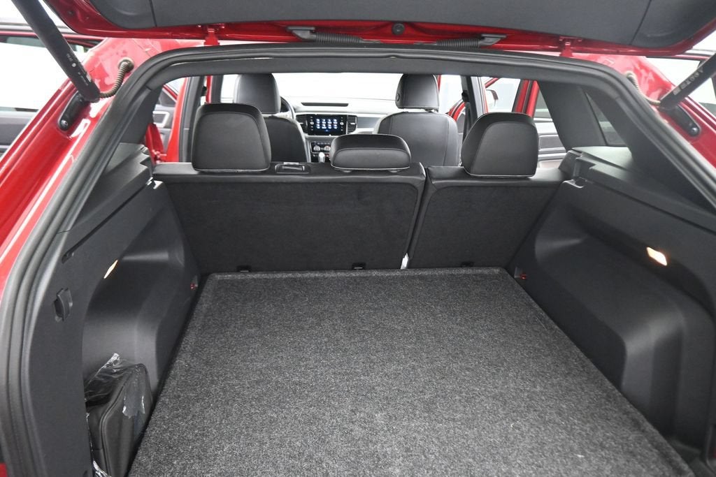 2023 Volkswagen Atlas Cross Sport 3.6L V6 SEL R-Line