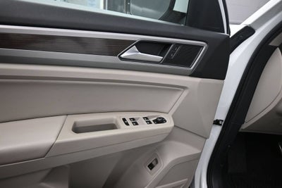 2019 Volkswagen Atlas 3.6L V6 SEL R-Line R-Line