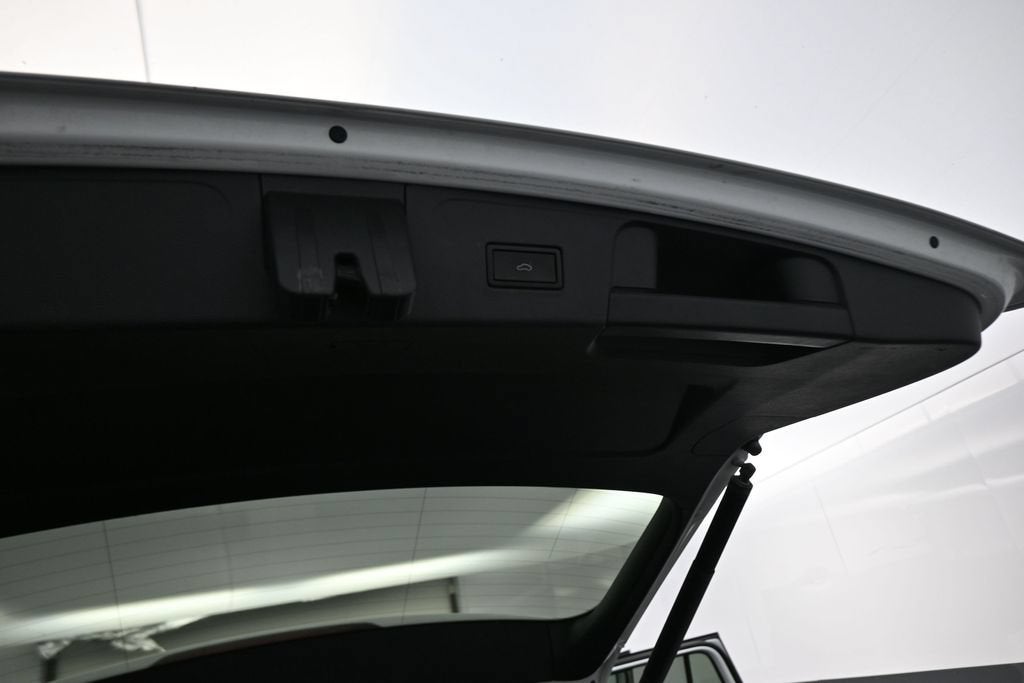 2019 Volkswagen Atlas 3.6L V6 SEL R-Line R-Line