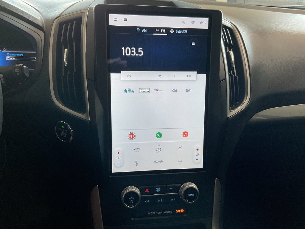 2023 Ford Edge SE
