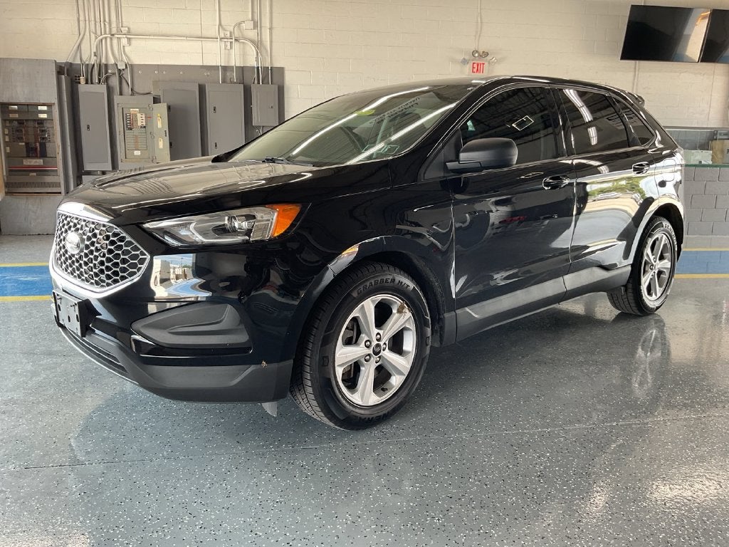 2023 Ford Edge SE
