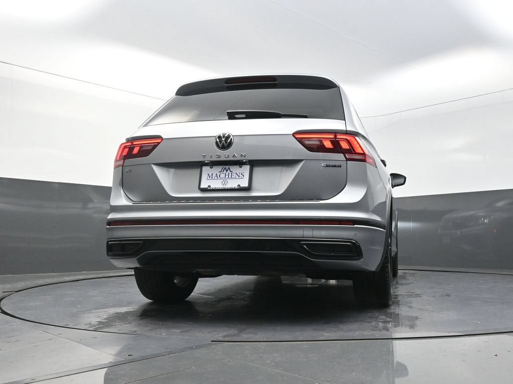 2024 Volkswagen Tiguan 2.0T SE R-Line Black