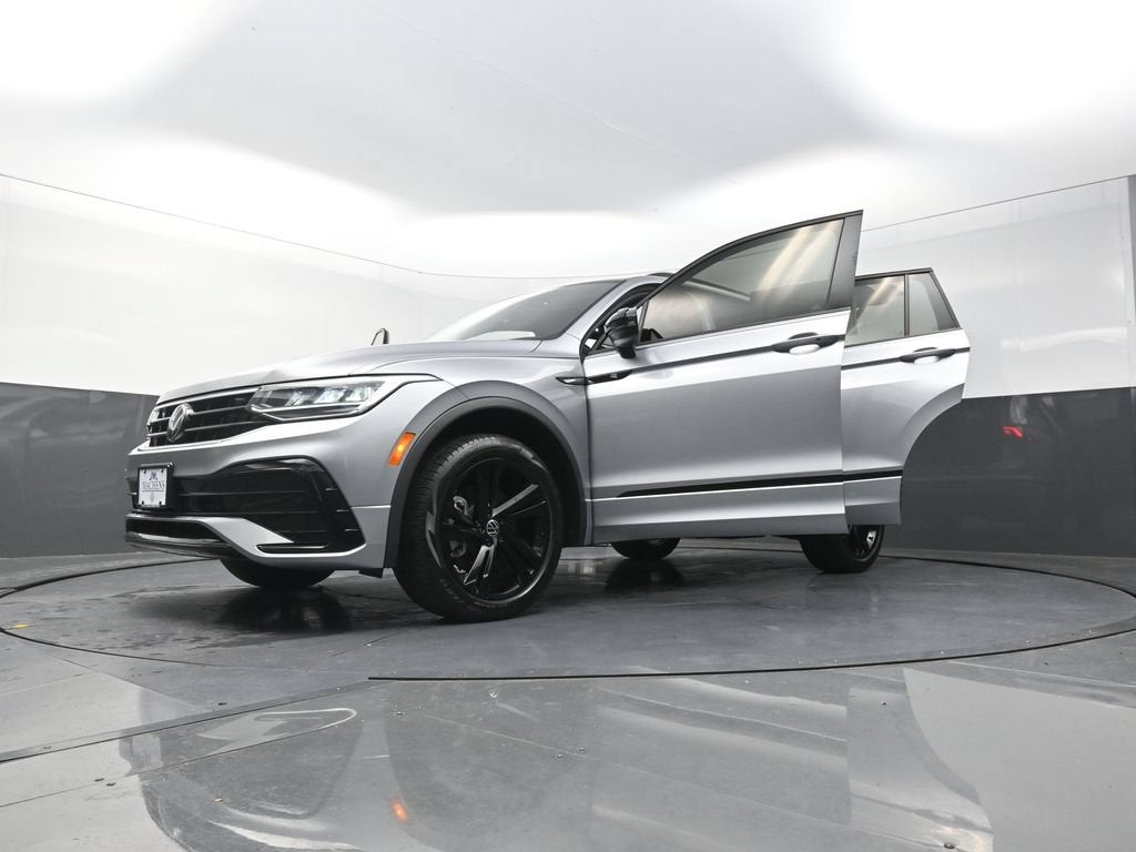 2024 Volkswagen Tiguan 2.0T SE R-Line Black