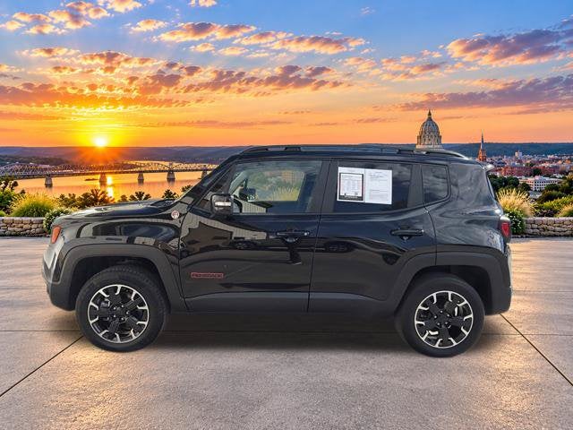 2023 Jeep Renegade Trailhawk