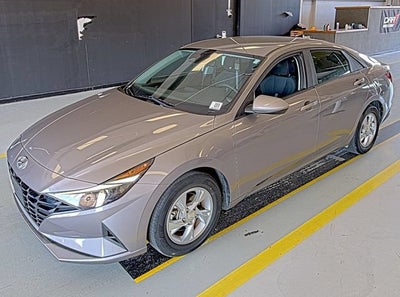2023 Hyundai Elantra SE