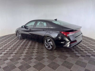 2024 Hyundai Elantra Limited