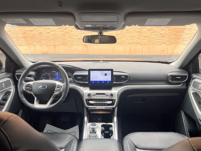 2024 Ford Explorer XLT 4WD