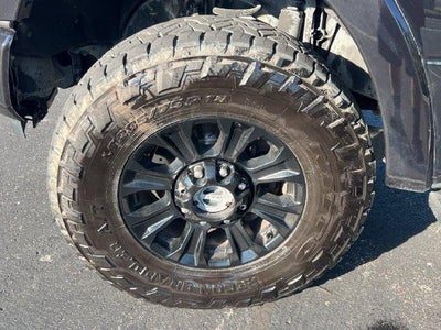 2022 Ford Super Duty F-250 SRW LARIAT 4WD Crew Cab 6.75' Box