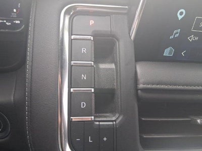 2023 Chevrolet Suburban 4WD Z71