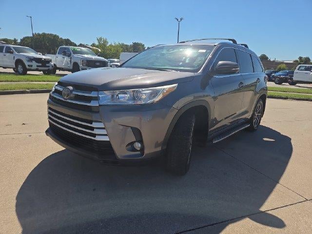 2017 Toyota Highlander XLE V6 AWD (Natl)