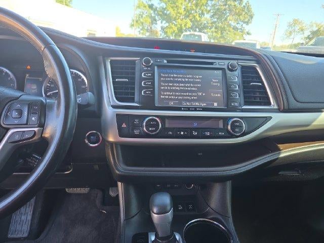 2017 Toyota Highlander XLE V6 AWD (Natl)