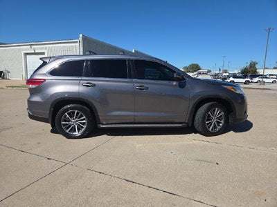 2017 Toyota Highlander XLE V6 AWD (Natl)