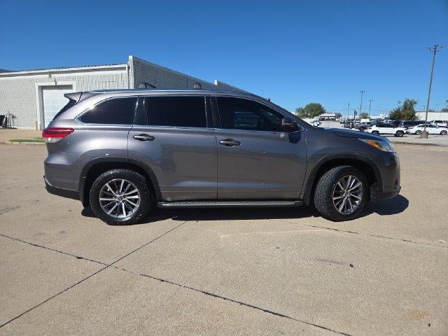 2017 Toyota Highlander XLE V6 AWD (Natl)
