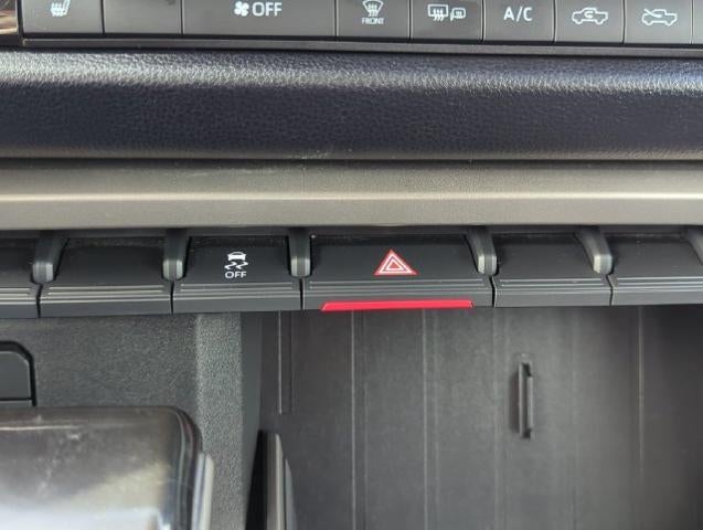 2024 Toyota Tundra 4WD 4WD SR5 CrewMax 5.5' Bed (SE)