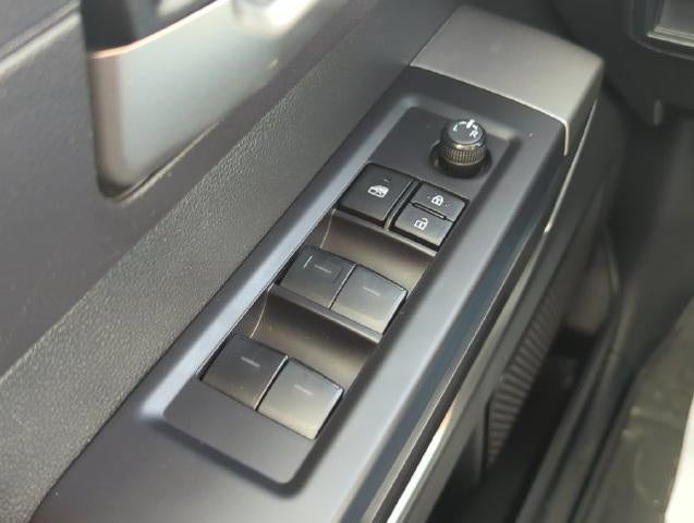 2024 Toyota Tundra 4WD 4WD SR5 CrewMax 5.5' Bed (SE)