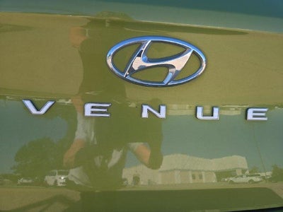 2020 Hyundai VENUE SEL IVT